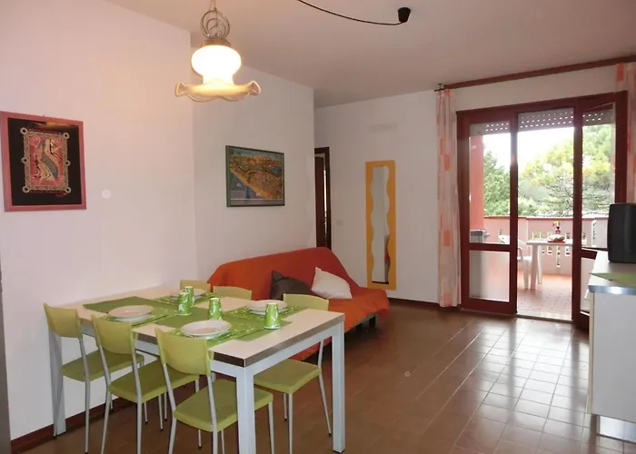 Your Flat Just A Short Walk From Pluto * Бибионе