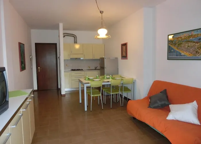 Апартаменты Your Flat Just A Short Walk From Pluto Бибионе